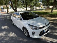 Usado Kia Rio 84 CV (61 kW) 2018 Blanco Berlina