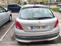 Usado Peugeot 207 Envy 70 CV (51 kW) 2011 Gris / plata Berlina