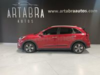 Usado Kia Niro 141 CV (103 kW) 2020 Granate SUV