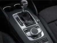 Usado Audi A3 116 CV (85 kW) 2018 Gris / plata Berlina