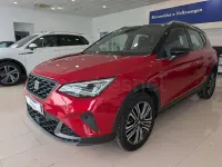 Usado Seat Arona FR 115 CV (84 kW) 2025 Rojo SUV