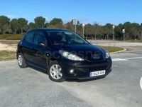 Usado Peugeot 206 60 CV (44 kW) 2010 Negro Berlina