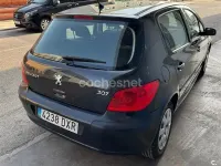 Usado Peugeot 307 110 CV (80 kW) 2006 Negro Berlina