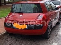 Usado Renault Mégane II Dynamique 120 CV (88 kW) 2004 Granate Berlina