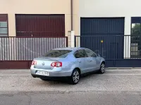 Usado VW Passat Highline 140 CV (102 kW) 2006 Azul Berlina