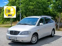 Usado SsangYong Rodius 165 CV (121 kW) 2010 Gris / plata Monovolumen