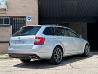 Usado Skoda Octavia RS 184 CV (135 kW) 2016 Gris / plata Familiar