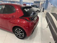 Usado Toyota Yaris Cross Plus 116 CV (85 kW) 2022 Granate SUV