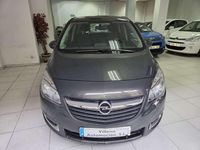 Usado Opel Meriva Selective 120 CV (88 kW) 2017 Gris / plata Monovolumen