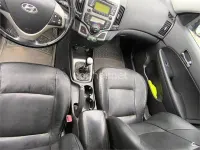 Usado Hyundai i30 Premium 140 CV (102 kW) 2008 Negro Berlina