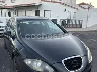 Usado Seat Leon Reference 125 CV (91 kW) 2010 Negro Utilitario