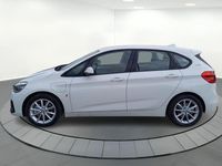 Usado BMW 225 Active Tourer iPerformance 220 CV (161 kW) 2018 Blanco Monovolumen