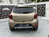 Usado Dacia Sandero Comfort 95 CV (69 kW) 2020 Marrón Berlina