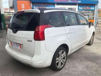 Usado Peugeot 5008 Style 120 CV (88 kW) 2015 Blanco Monovolumen