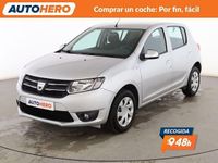 Usado Dacia Sandero Lauréate 90 HP (66 kW) 2014 Cinzento Sedan