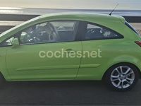 Usado Opel Corsa Sport 90 HP (66 kW) 2007 Verde Citadino