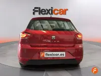 Usado Seat Ibiza Style 110 CV (80 kW) 2021 Rojo Utilitario
