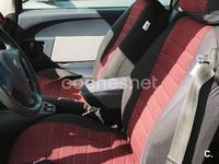 Usado Peugeot 1007 70 CV (51 kW) 2005 Gris / plata Monovolumen