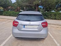 Usado Mercedes A180 Urban 109 CV (80 kW) 2014 Gris / plata Berlina