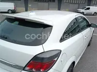 Usado Opel Astra GTC 110 CV (80 kW) 2009 Blanco Berlina
