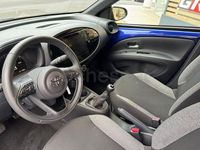 Usado Toyota Aygo X Play 72 CV (52 kW) 2025 Azul SUV