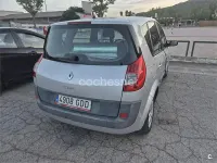 Usado Renault Scénic 110 CV (80 kW) 2008 Gris / plata Monovolumen