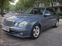 Usado Mercedes E320 Elegance 204 CV (150 kW) 2005 Azul Berlina