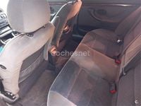 Usado Peugeot 406 110 CV (80 kW) 2001 Azul Berlina