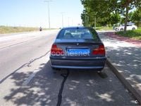 Usado BMW 320 170 CV (125 kW) 2004 Azul Berlina