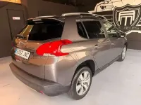 Usado Peugeot 2008 Style 120 CV (88 kW) 2016 Gris SUV