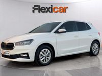 Usado Skoda Fabia Selection 95 CV (69 kW) 2024 Blanco Berlina