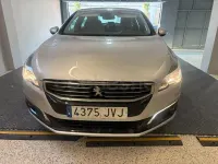Usado Peugeot 508 Active 120 CV (88 kW) 2017 Gris / plata Berlina