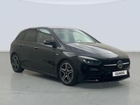 Usado Mercedes B200 150 CV (110 kW) 2021 Negro Utilitario