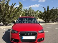 Usado Audi A1 Attraction 105 CV (77 kW) 2011 Rojo Utilitario
