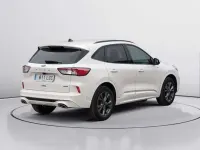 Usado Ford Kuga ST-Line 226 CV (166 kW) 2022 Blanco SUV