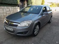 Usado Opel Astra Edition 110 CV (80 kW) 2010 Gris / plata Familiar