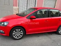 Usado VW Polo 90 CV (66 kW) 2017 Rojo Berlina