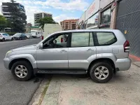 Usado Toyota Land Cruiser 166 CV (122 kW) 2006 Gris / plata SUV