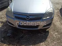 Usado Opel Astra Enjoy 100 CV (73 kW) 2007 Gris / plata Berlina