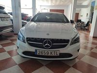 Usado Mercedes CLA200 Shooting Brake 136 CV (100 kW) 2016 Blanco Familiar