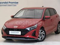 Usado Hyundai i20 100 CV (73 kW) 2025 Granate Berlina