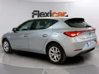 Usado Seat Leon Style 131 CV (96 kW) 2023 Gris Berlina
