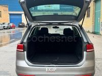 Usado VW Passat Advance 150 CV (110 kW) 2019 Gris / plata Familiar