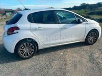 Usado Peugeot 208 Style 100 CV (73 kW) 2017 Blanco Utilitario