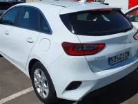 Usado Kia Ceed 101 CV (74 kW) 2022 Blanco Utilitario