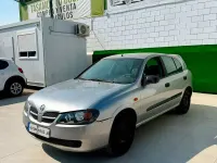 Usado Nissan Almera Visia 98 CV (72 kW) 2005 Gris / plata Berlina