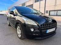 Usado Peugeot 3008 Access 120 CV (88 kW) 2013 Negro Familiar