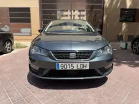 Usado Seat Leon Style 116 CV (85 kW) 2019 Gris Utilitario