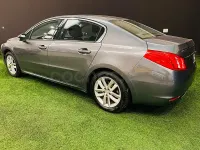 Usado Peugeot 508 Business-Line 115 CV (84 kW) 2013 Gris / plata Berlina