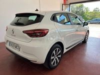 Usado Renault Clio V Techno 100 CV (73 kW) 2023 Blanco Berlina